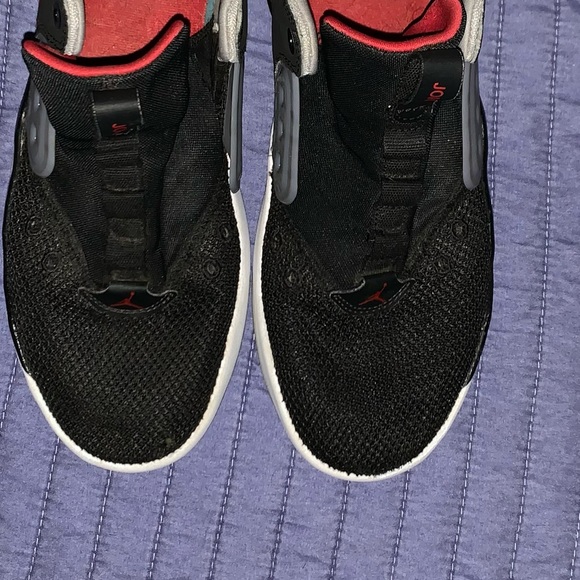 NIKE JORDAN DNA GS ‘BLACK CEMENT’ size 7YOUTH - Picture 5 of 10